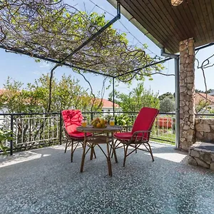 House Lana Ferienhaus Slatine